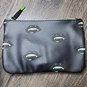 Halloween 2021 IPSY Glam Makeup Bag Pretty Wicked Vampire Fangs Black Lips Green